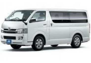 Toyota Hiace 10 Seater Van with Towbar